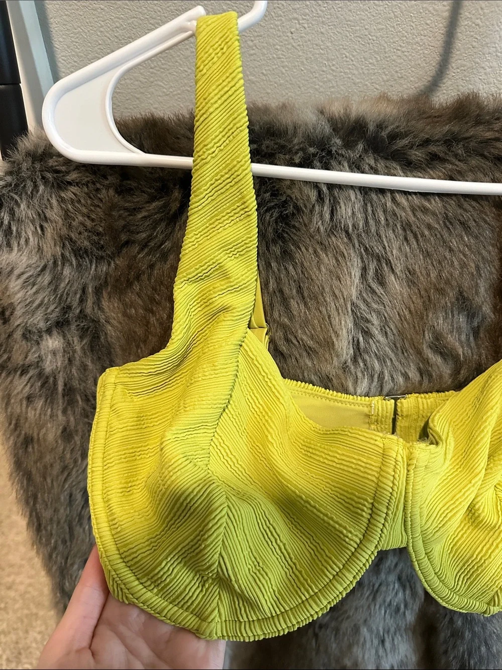 Abercrombie & Fitch Lime Textured Curve Love Underwire Bikini Top - Picture 3 of 6